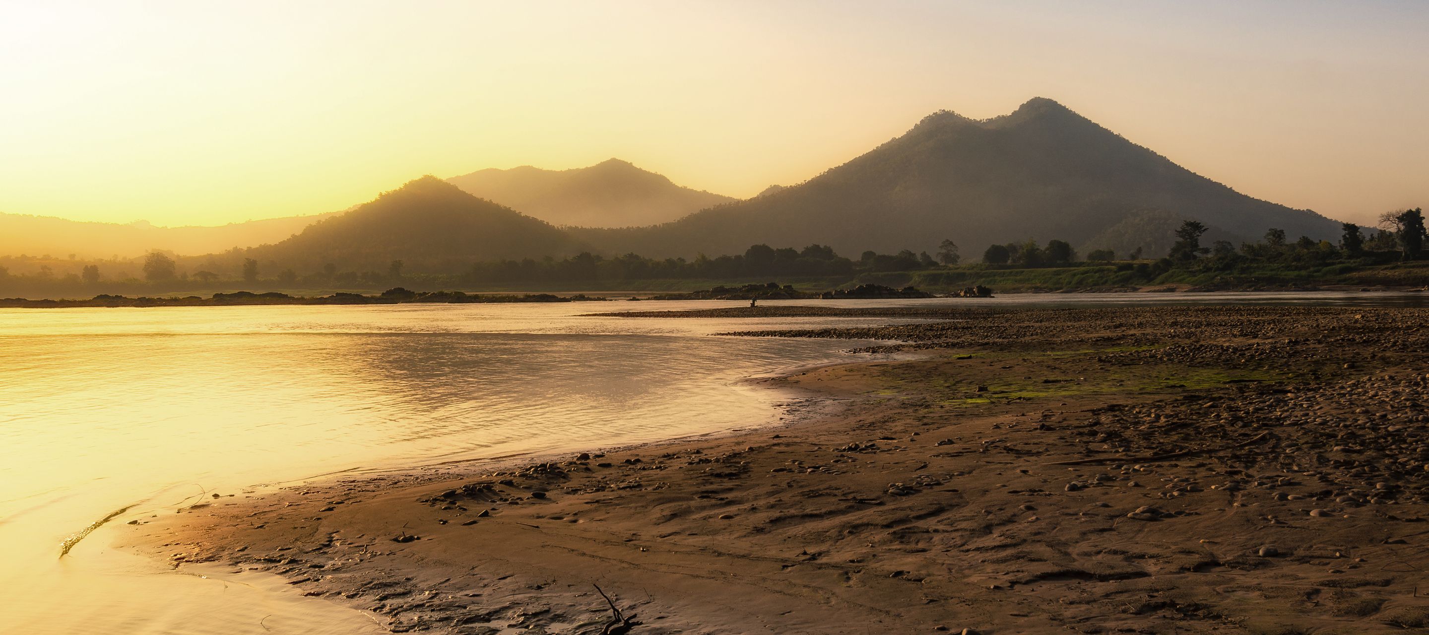 Malerische Landschaft des Mekong bei Kaeng Khut Khu in der Provinz Loei