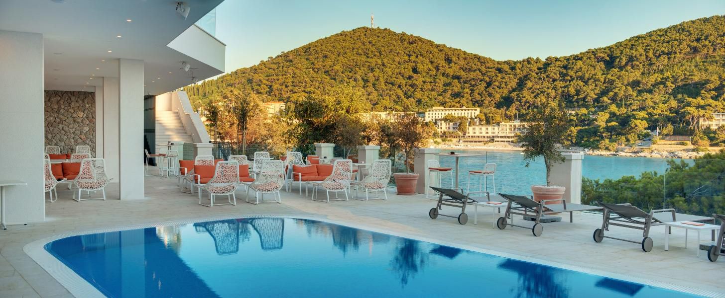 Hotel More