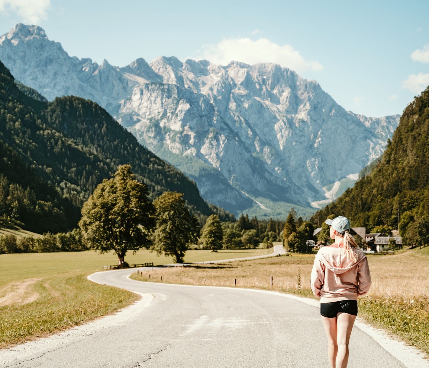 Profitez de votre séjour dans le cadre paisible du parc naturel de la vallée de Logarska Dolina pour faire de la randonnée, du vélo ou de la photo.