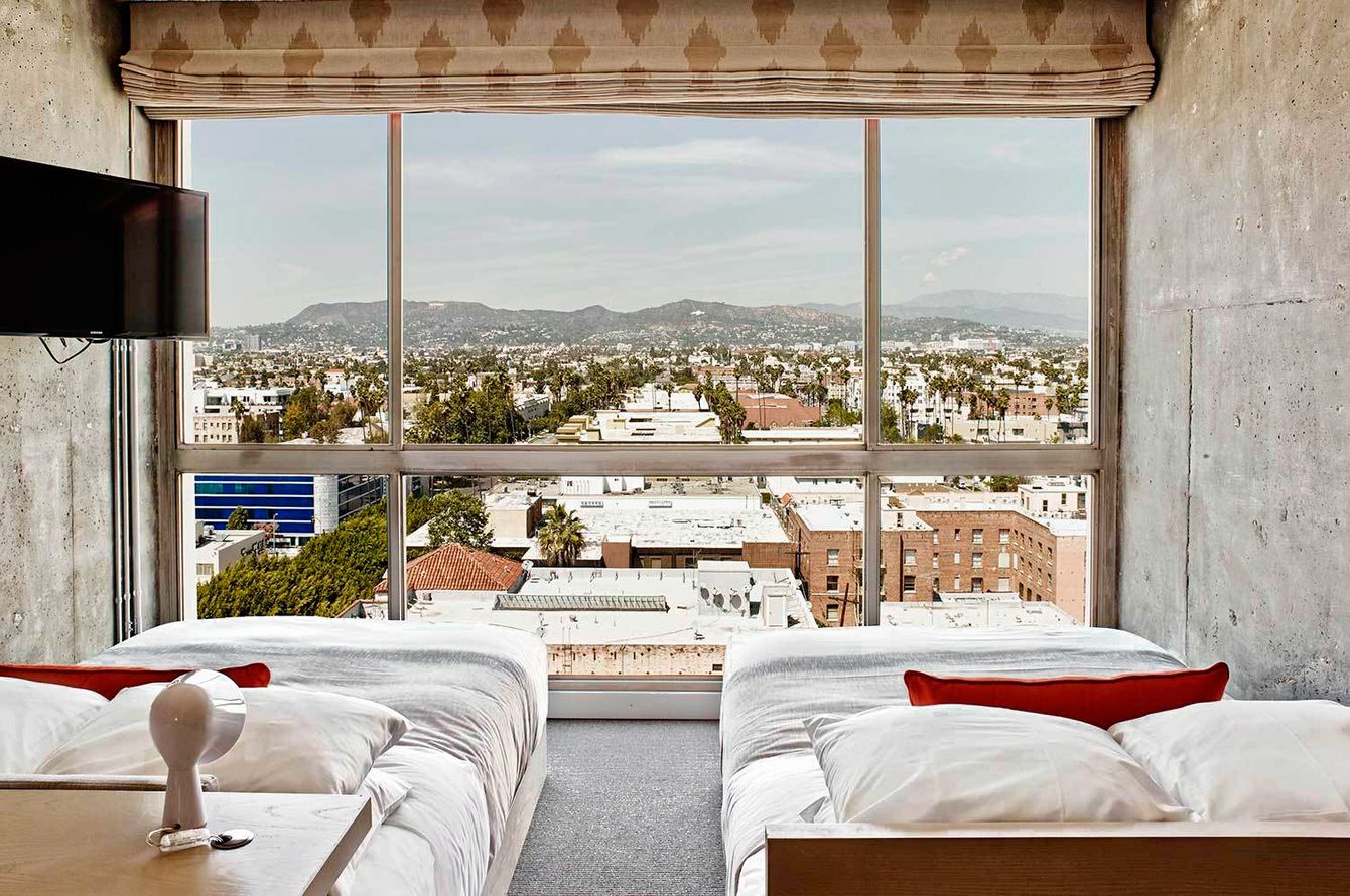 Hollywood Hills Double Double