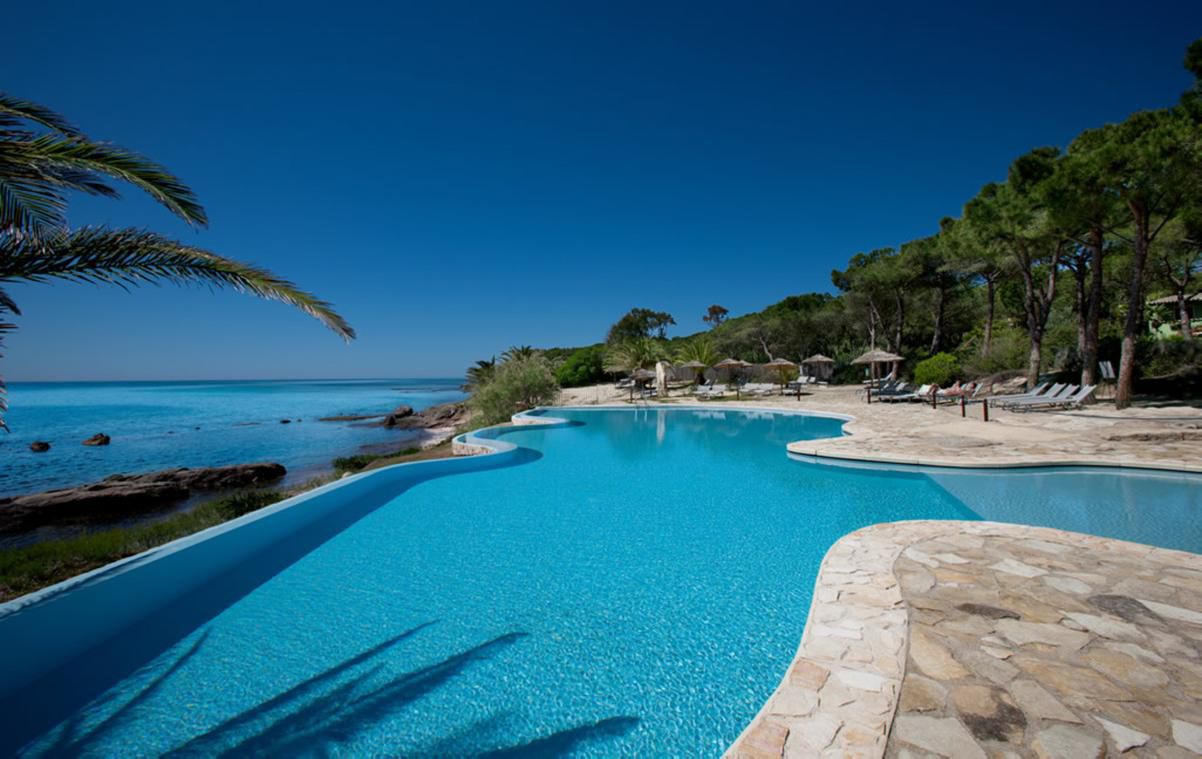 Piscine extérieure