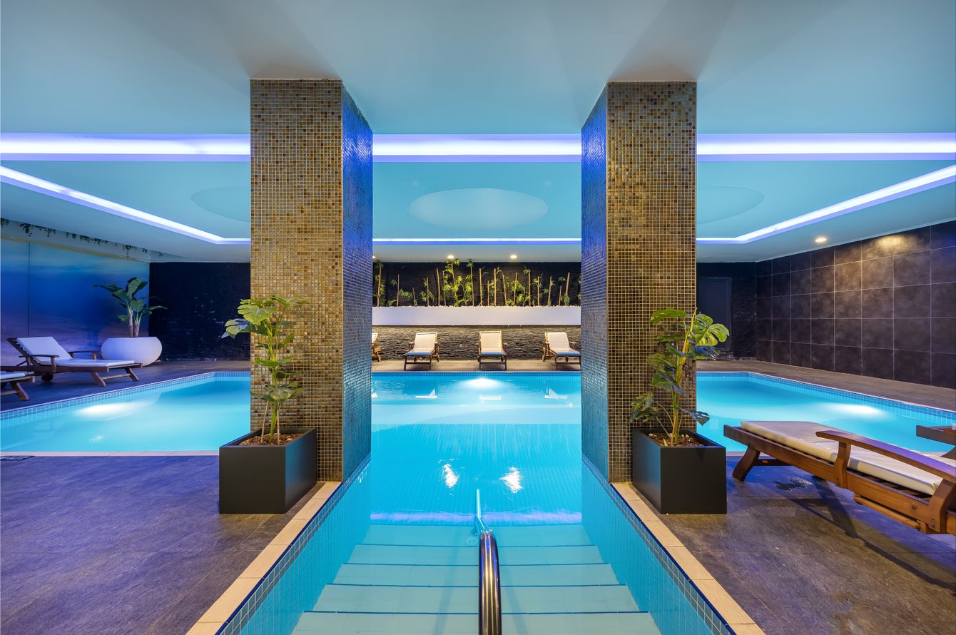 Piscine intérieure