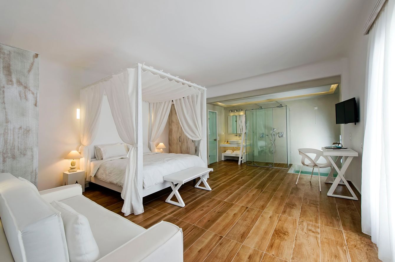 Honeymoon Suite