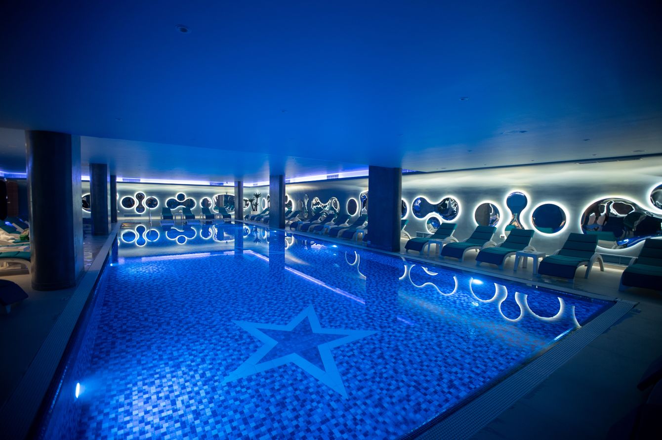 Piscine intérieure