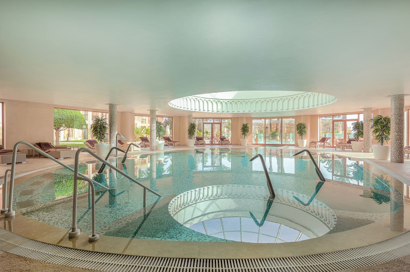 Piscine intérieure