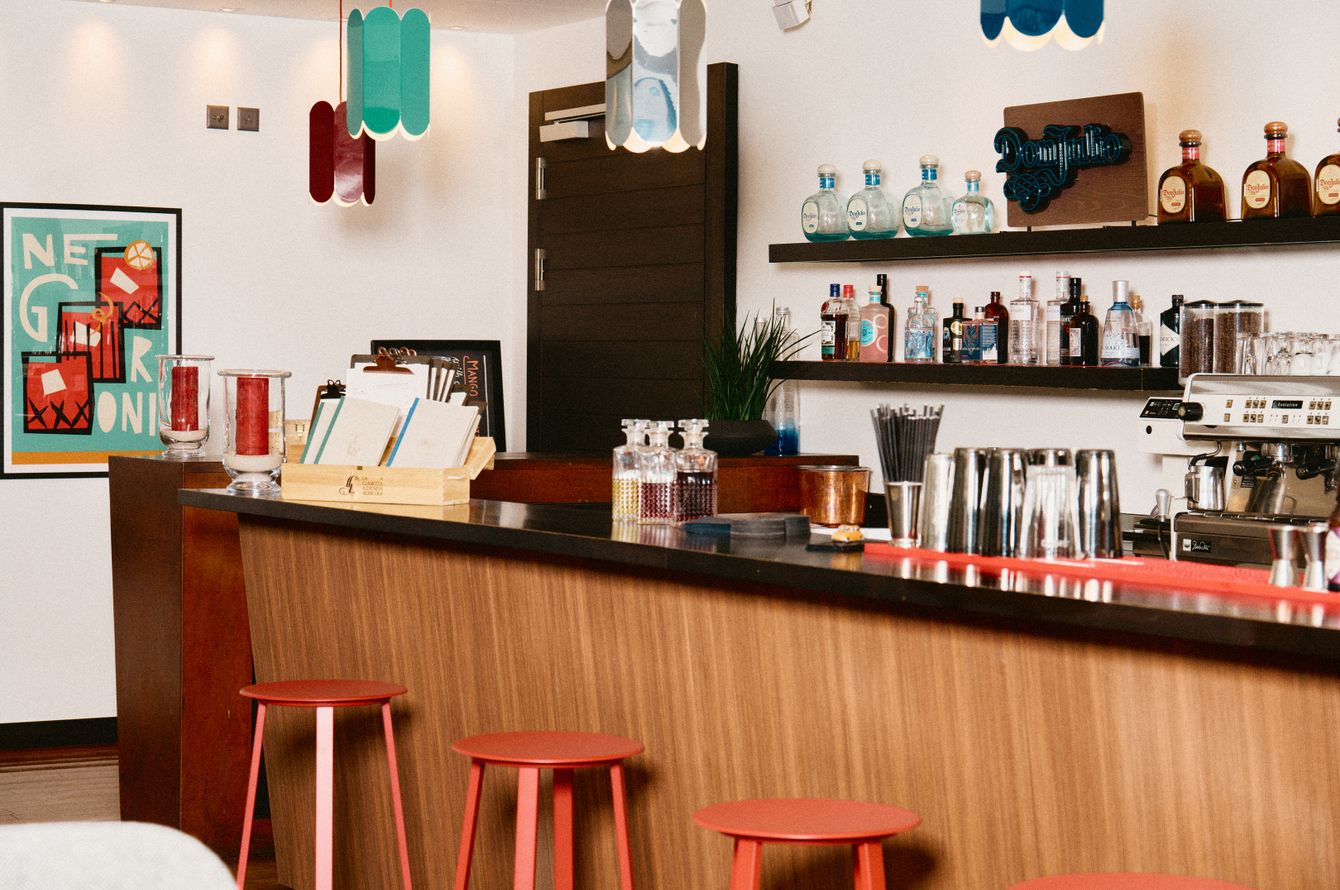 Bar