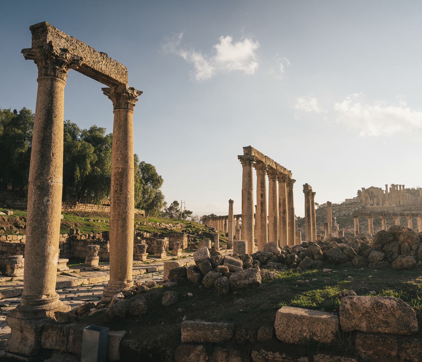 Prächtige Ruinen erinnern an vergangene Zeiten in Jerash.