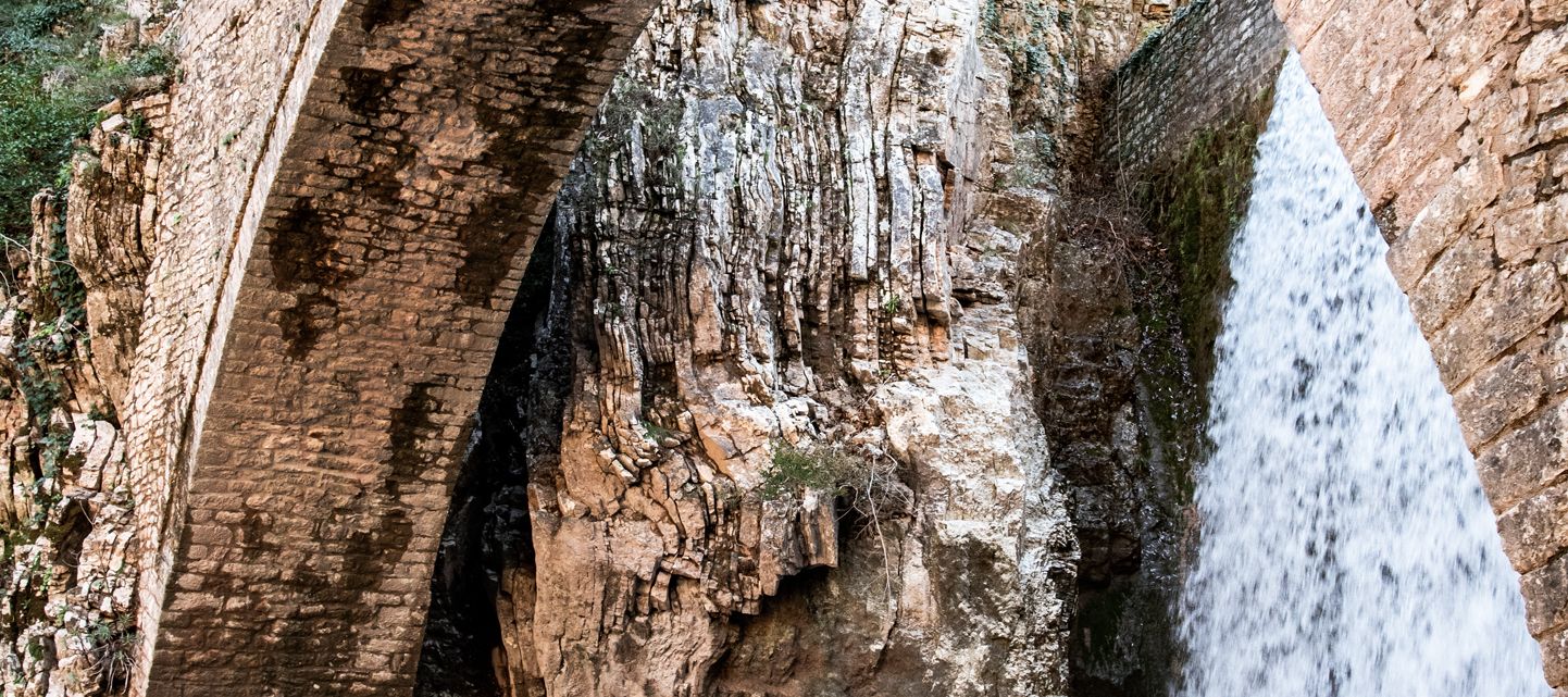 Steinbrücke bei Palaiokarya