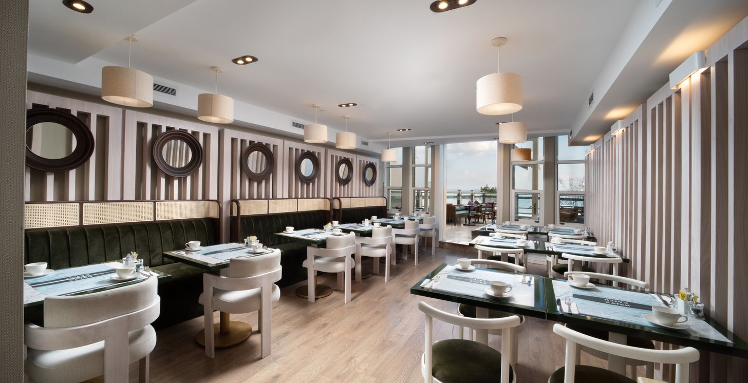Salle de petit-déjeuner