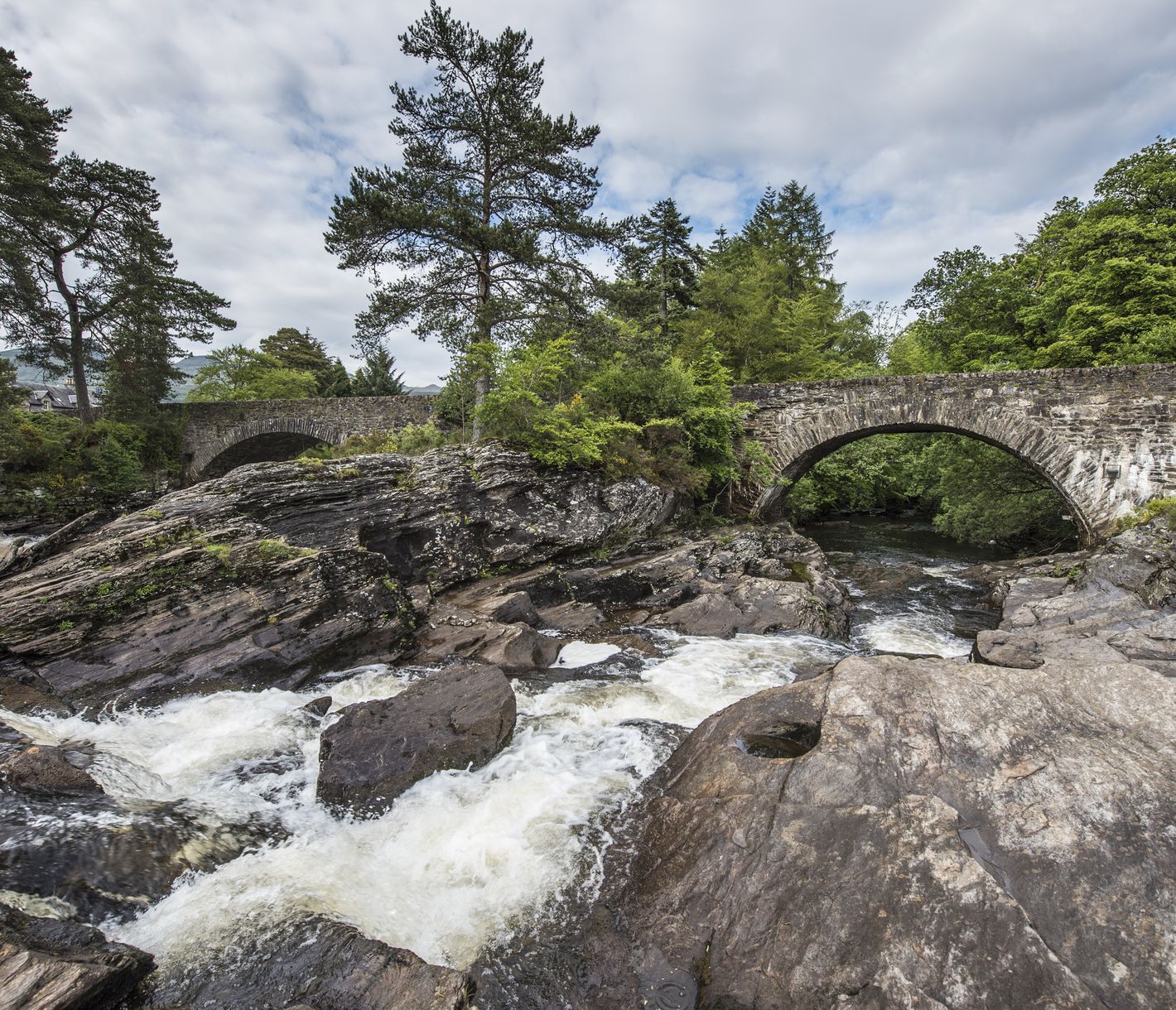Bezaubernde Falls of Dochart