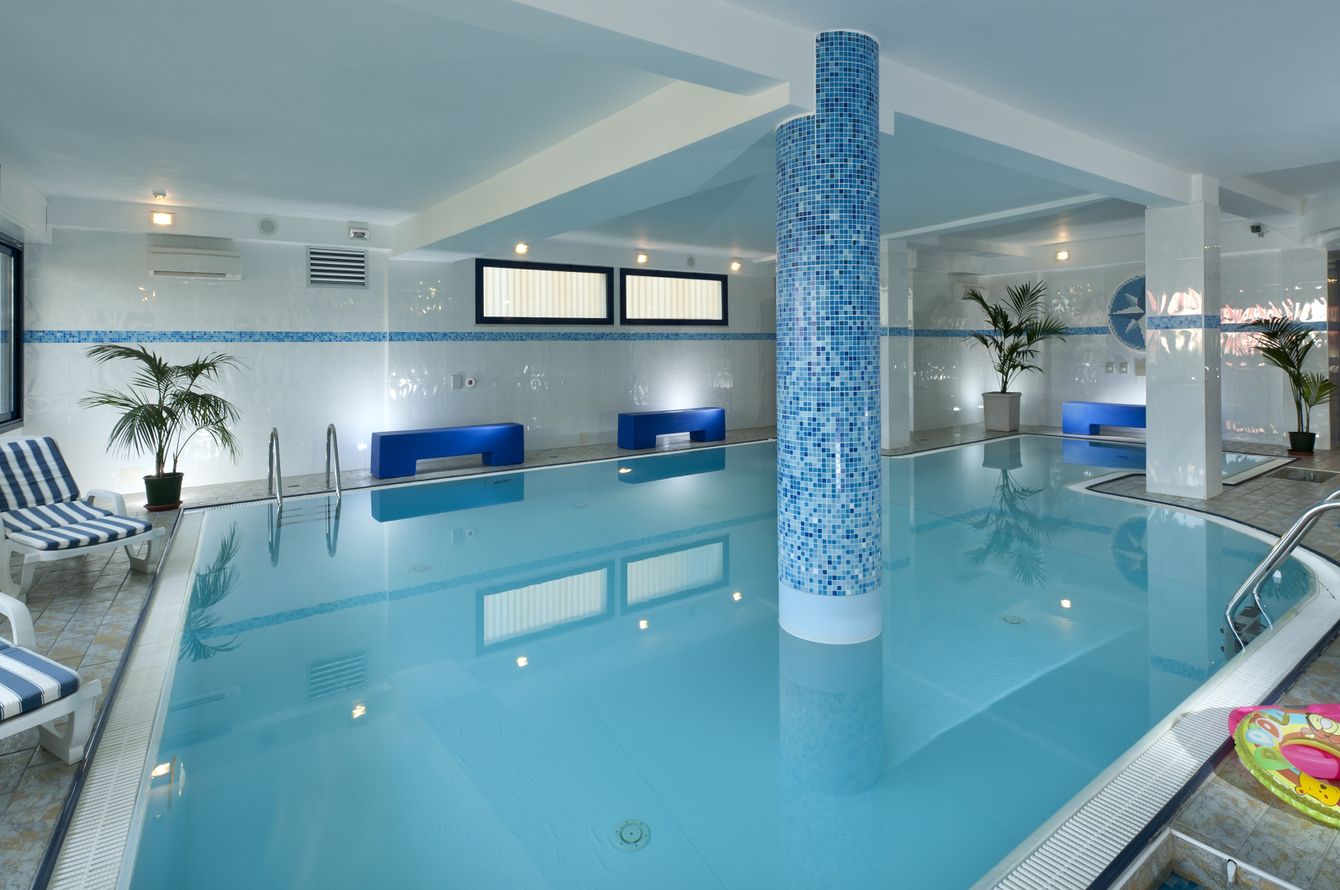 Piscine couverte