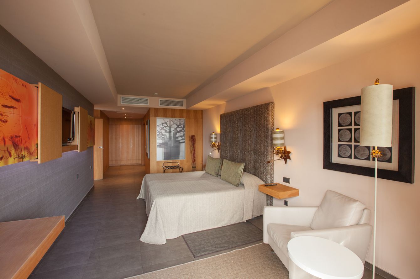 Senior Suite