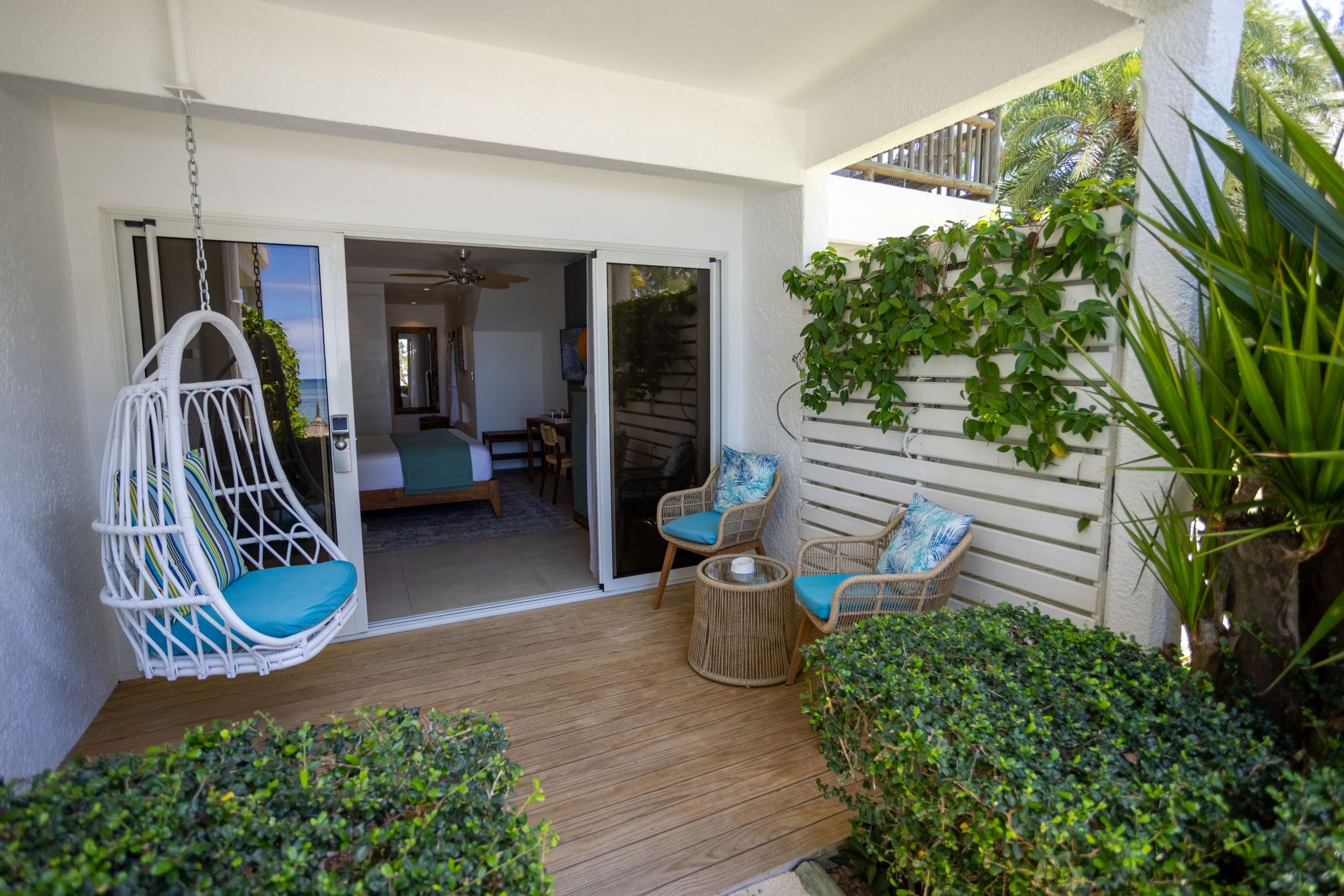 Deluxe Beachfront Zimmer
