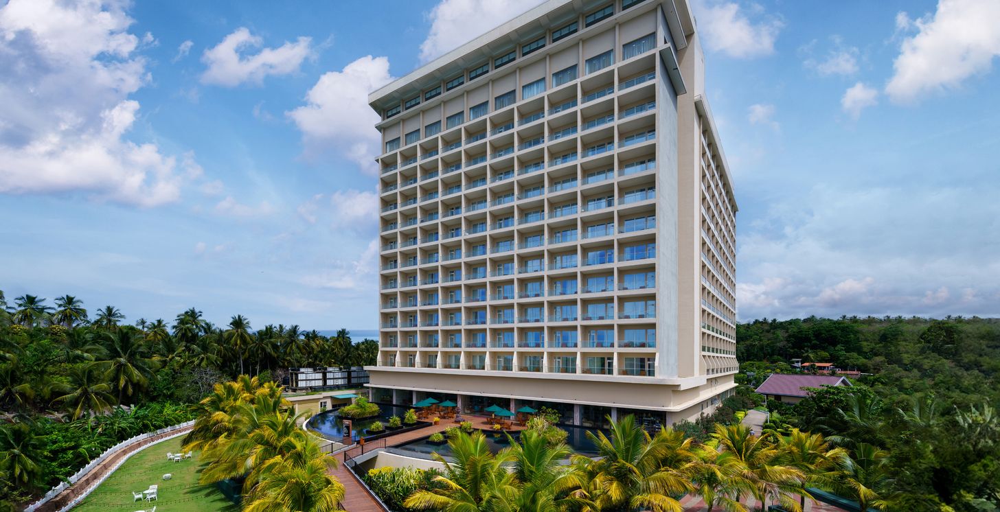 Araliya Beach Resort & Spa