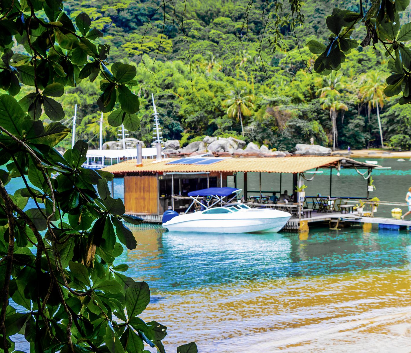 Ilha Grande, Marola-Boot-Restaurant in Pouso Beach