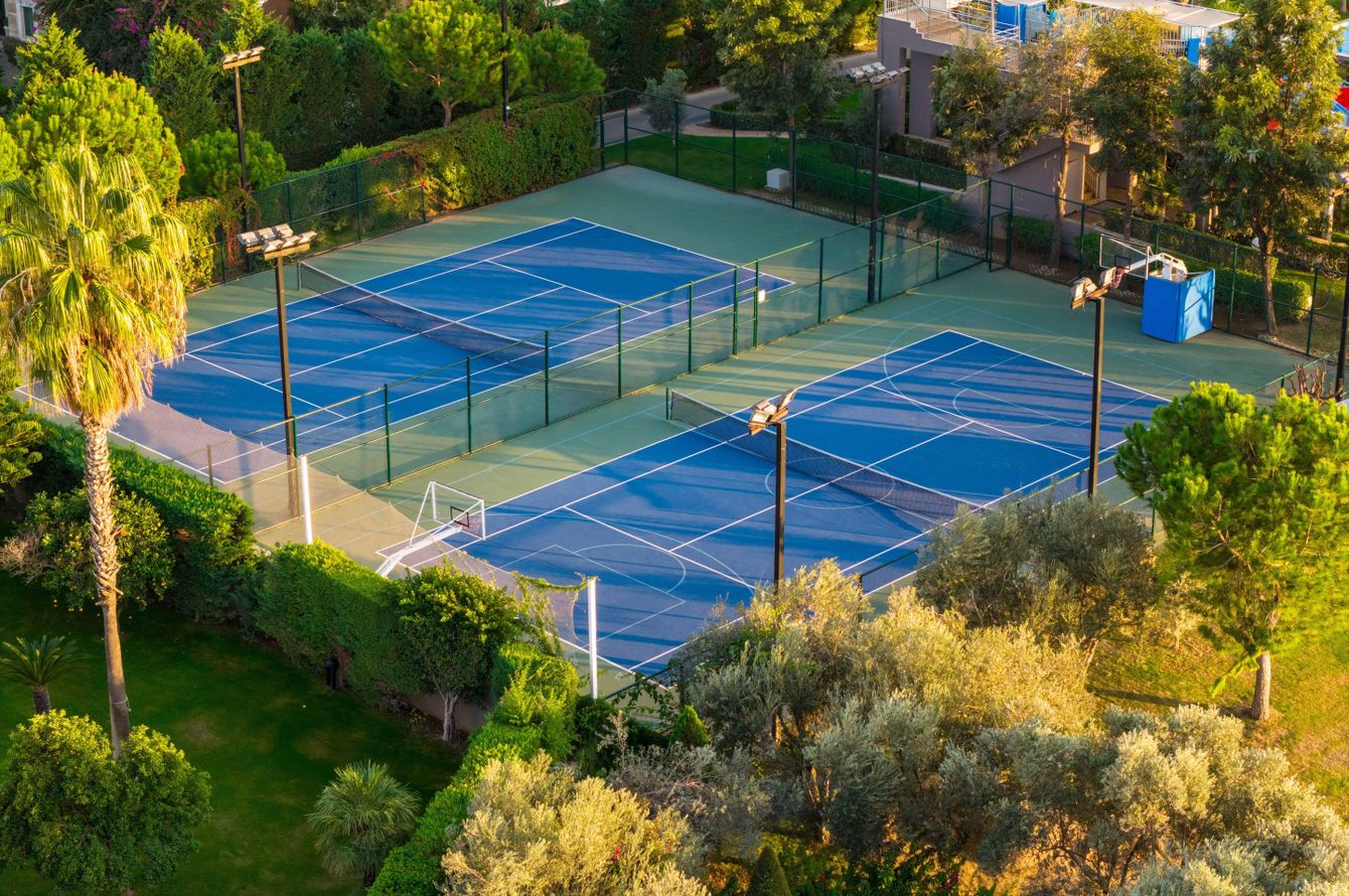 Tennis