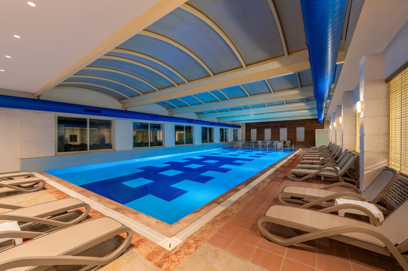 Piscine intérieure