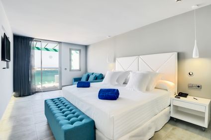 Doppelzimmer Deluxe mit Whirlpool und Meersicht