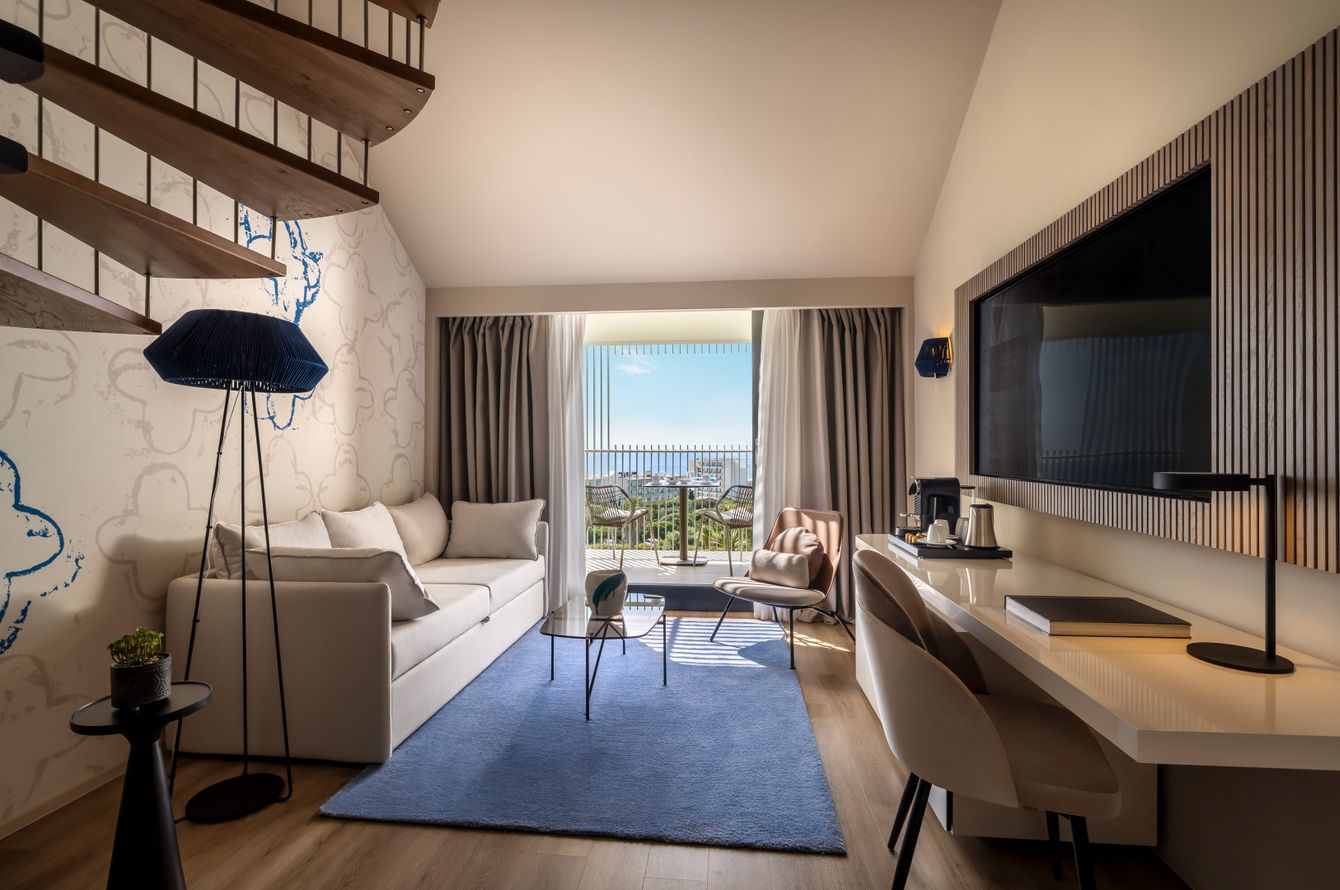 Suite V Level