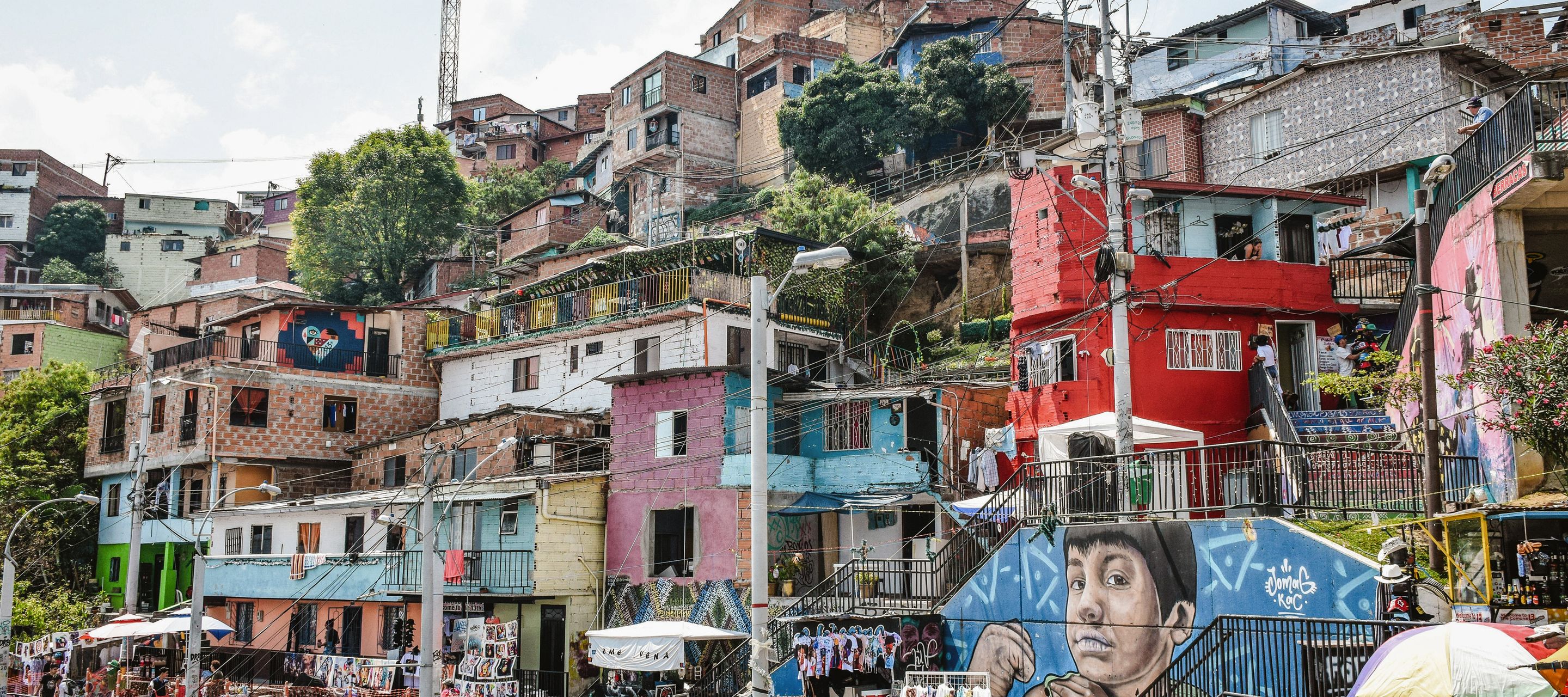 Le quartier de Comuna 13 a une histoire véritablement mouvementée.