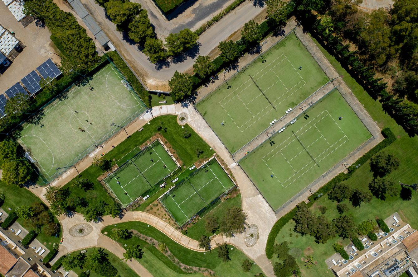 Tennis