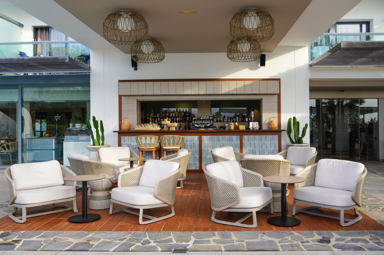 Bar