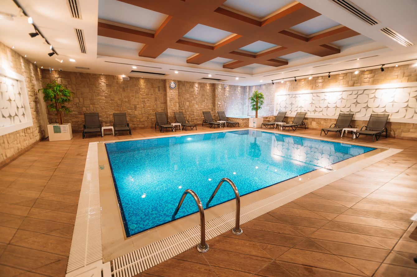 Piscine intérieure