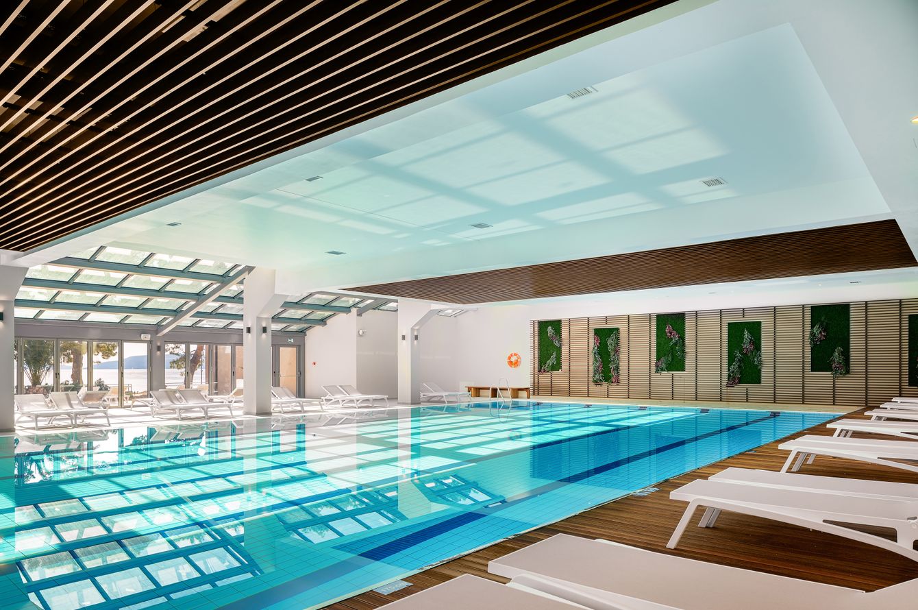 Piscine intérieure