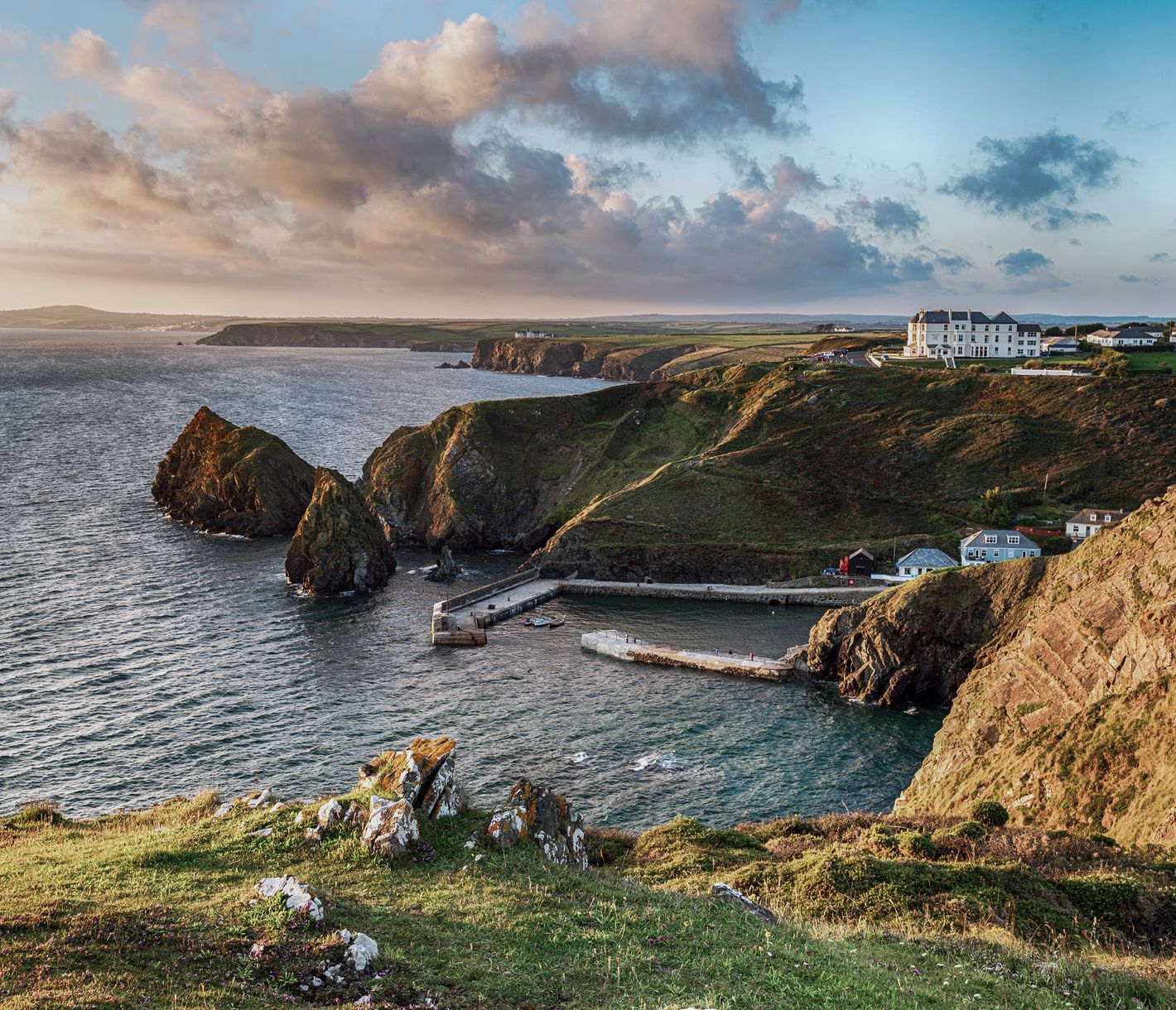 Mullion Cove