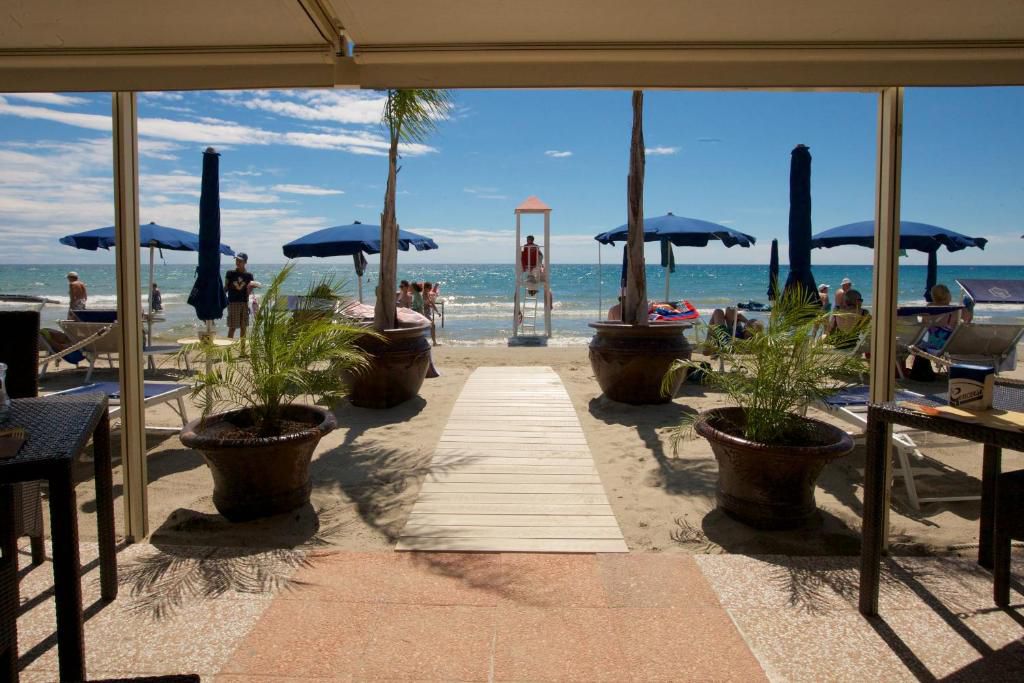 Strand