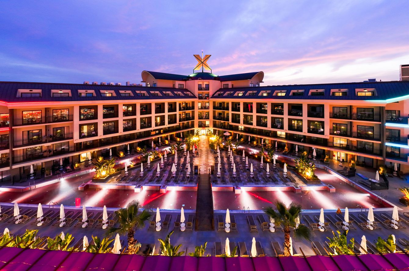 The X Belek