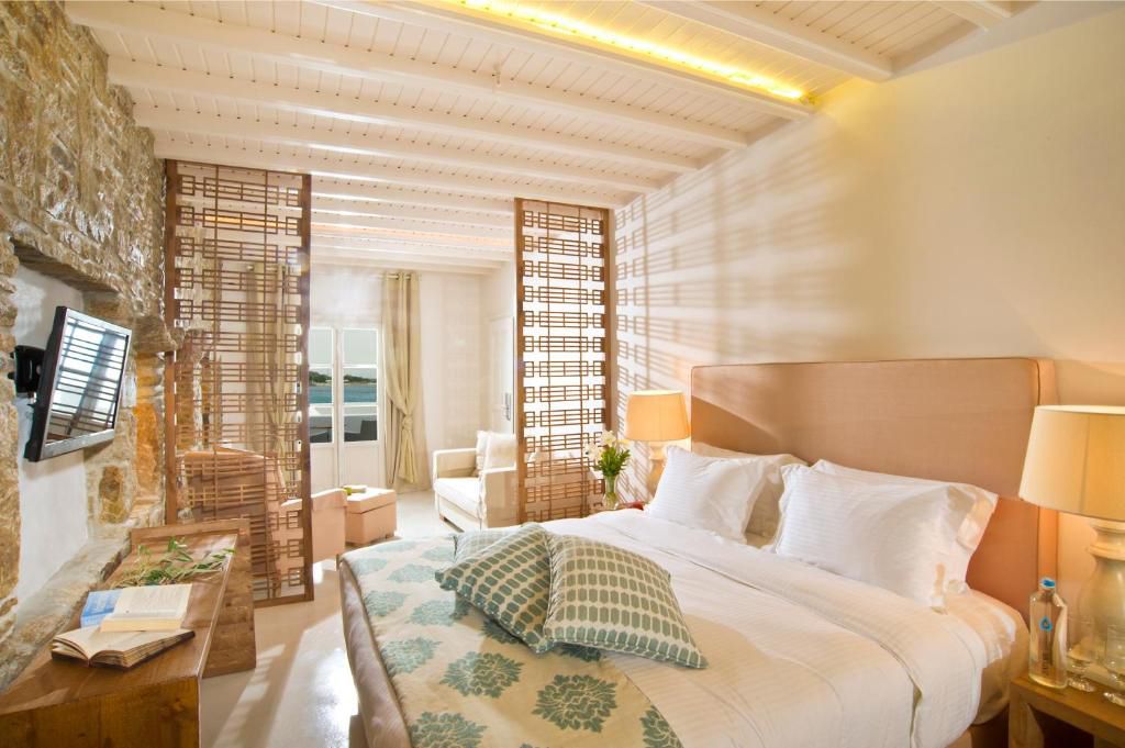 Signature Suite
