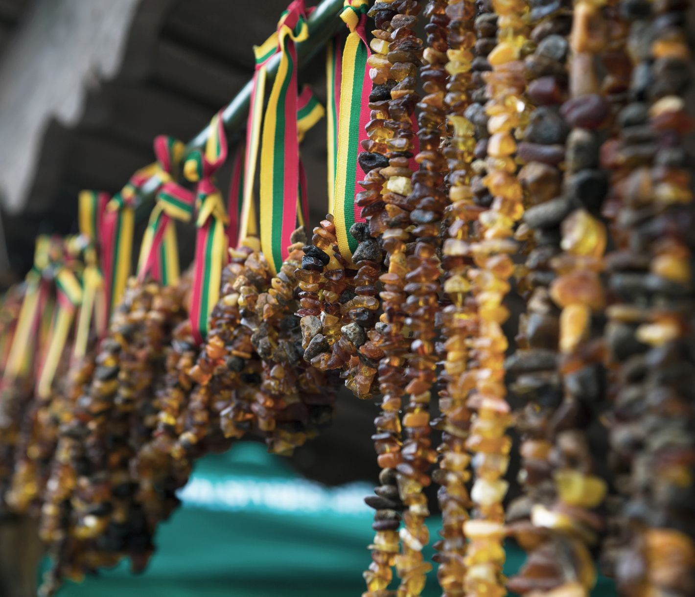 Bernstein, das Gold des Meeres, kann man im Baltikum an vielen Orten kaufen.