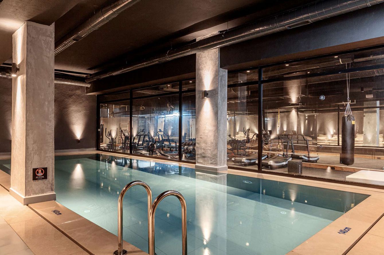 Piscine intérieure