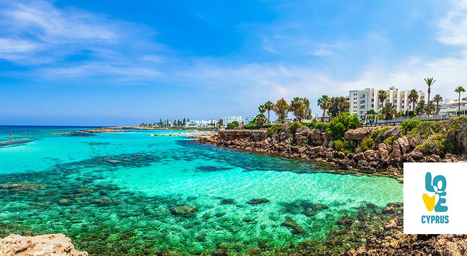 Vue splendide sur Protaras et Fig Tree Bay