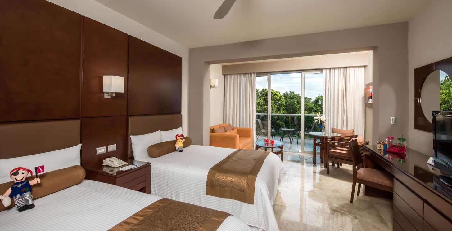 Family Club Deluxe Junior Suite