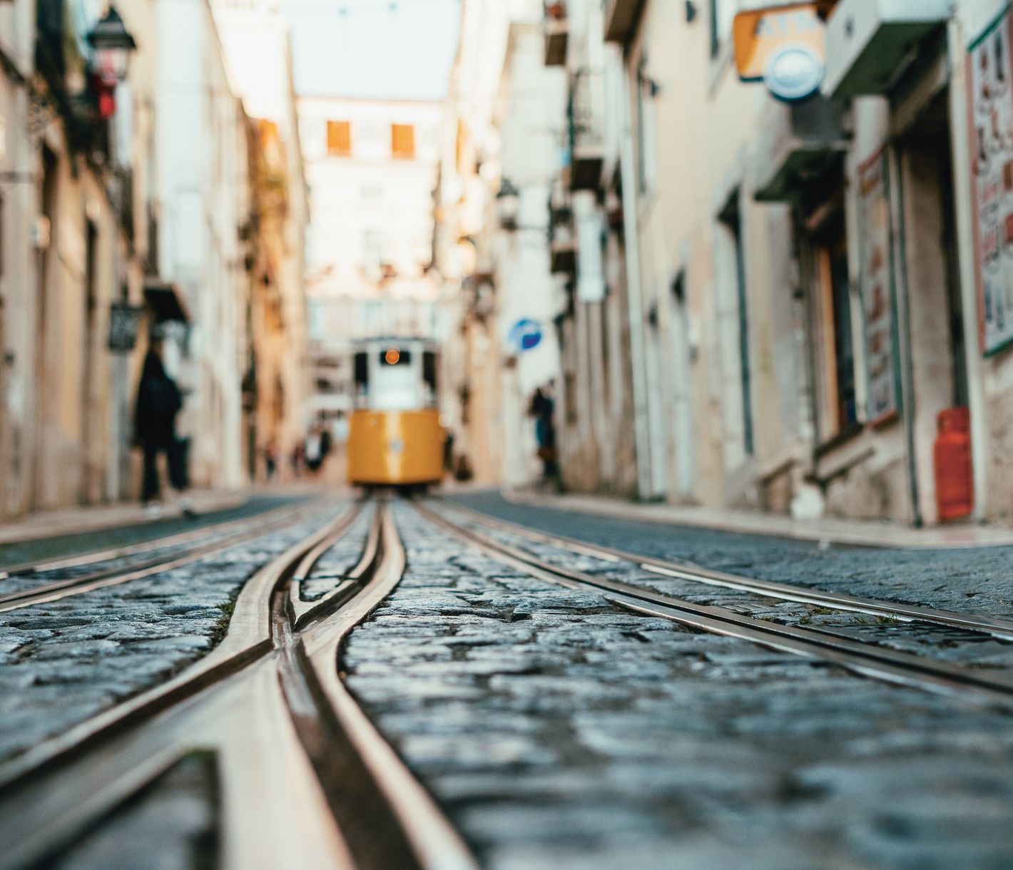 Elevador da Bica: Aufwärts durch Lissabons Geschichte