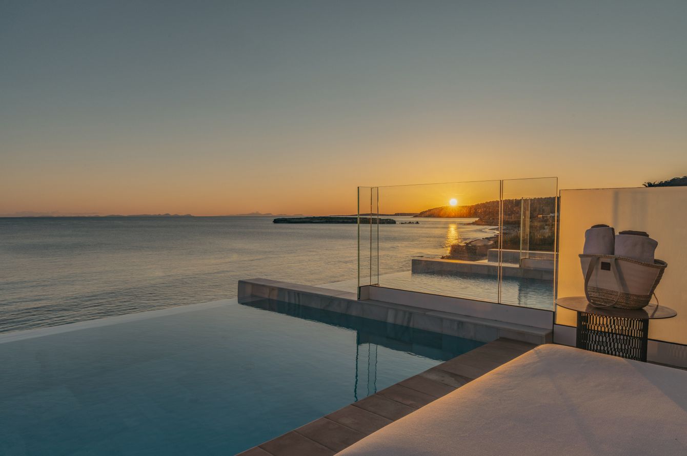 Master Suite Swim Up