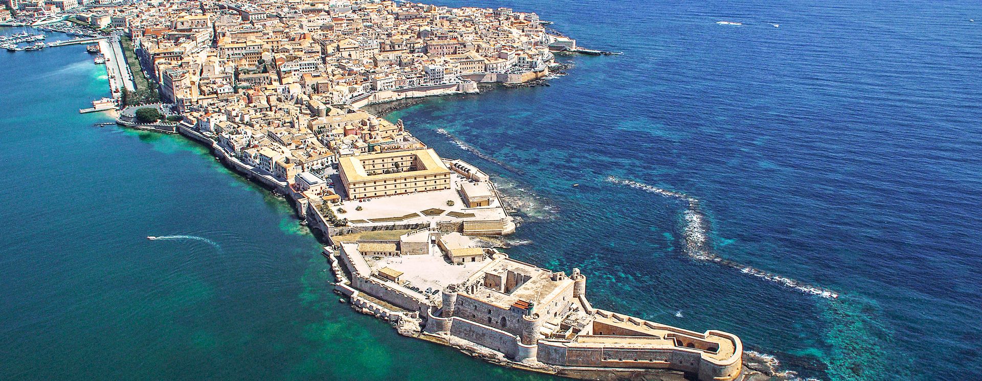 Blick auf die Insel Ortigia