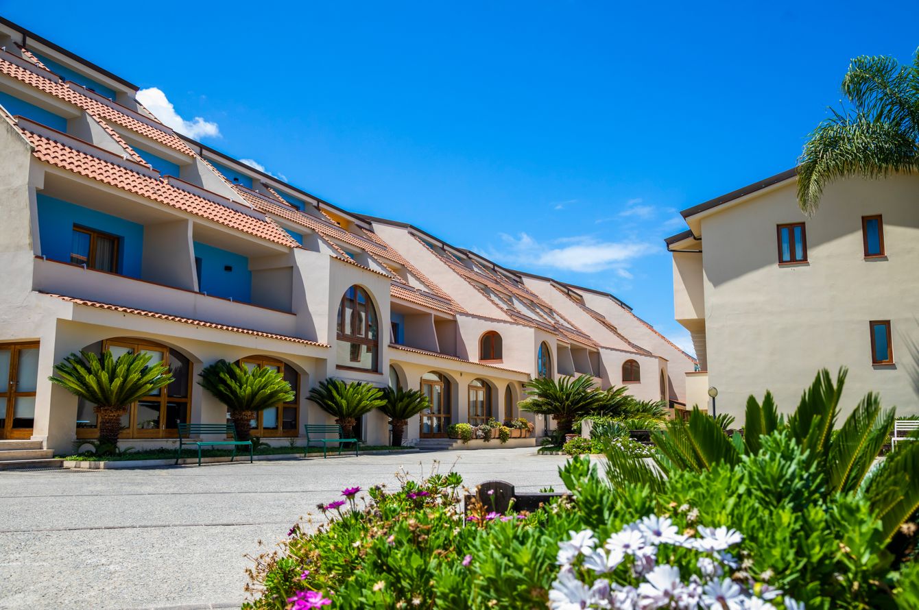 Tropis Hotel