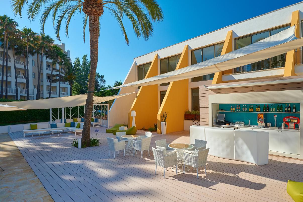 Poolbar