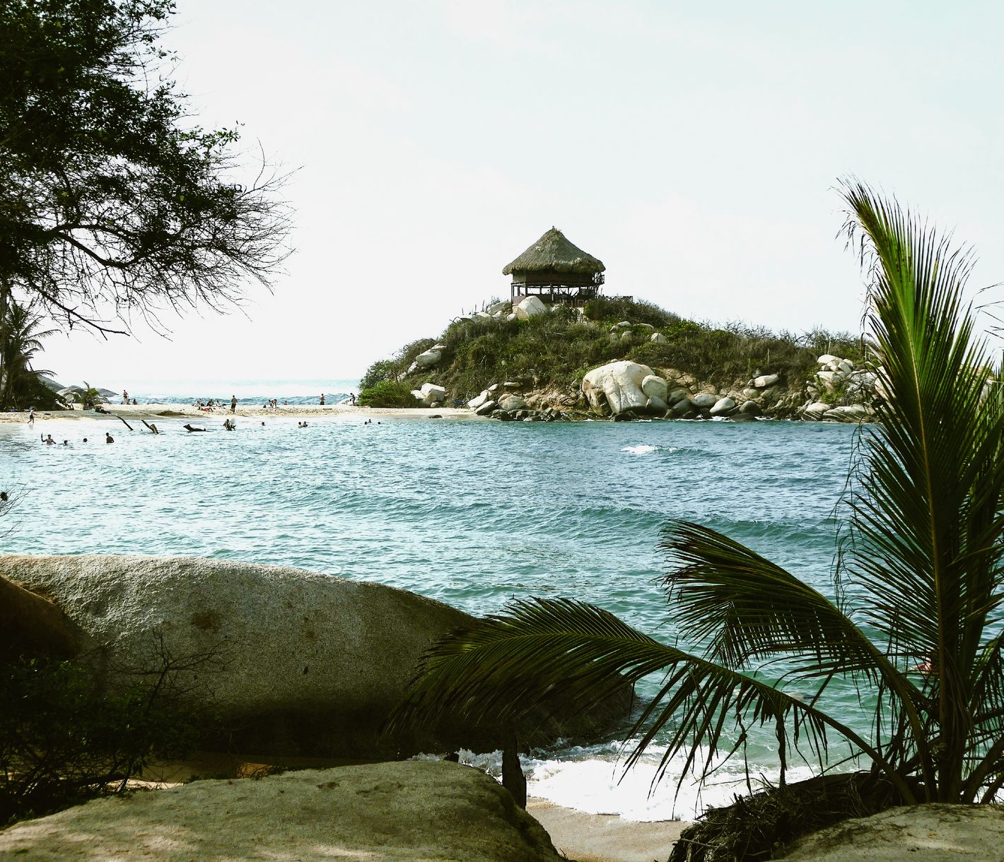 Im Tayrona-Nationalpark belohnen malerische Buchten die Anstrenung der Wanderung.