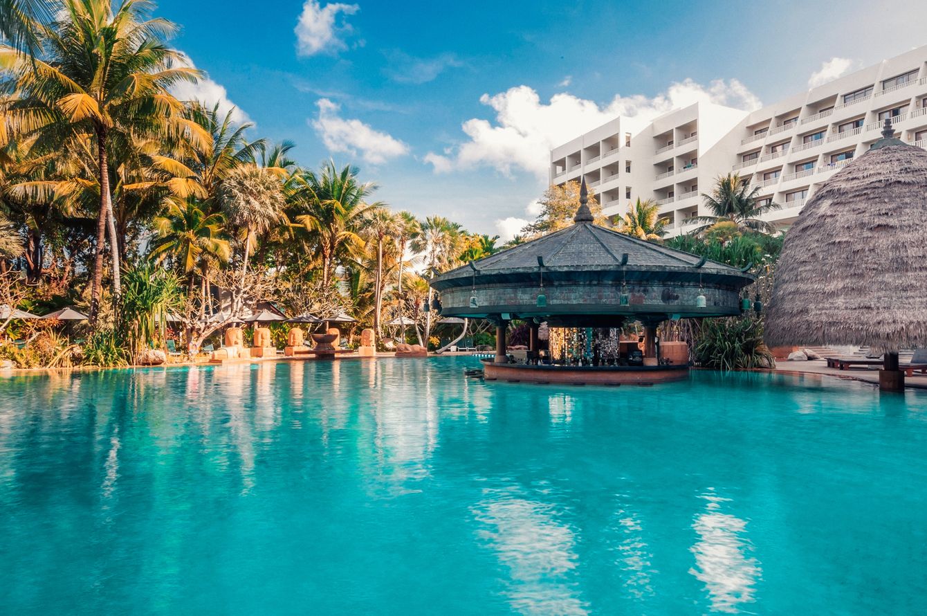 Poolbar