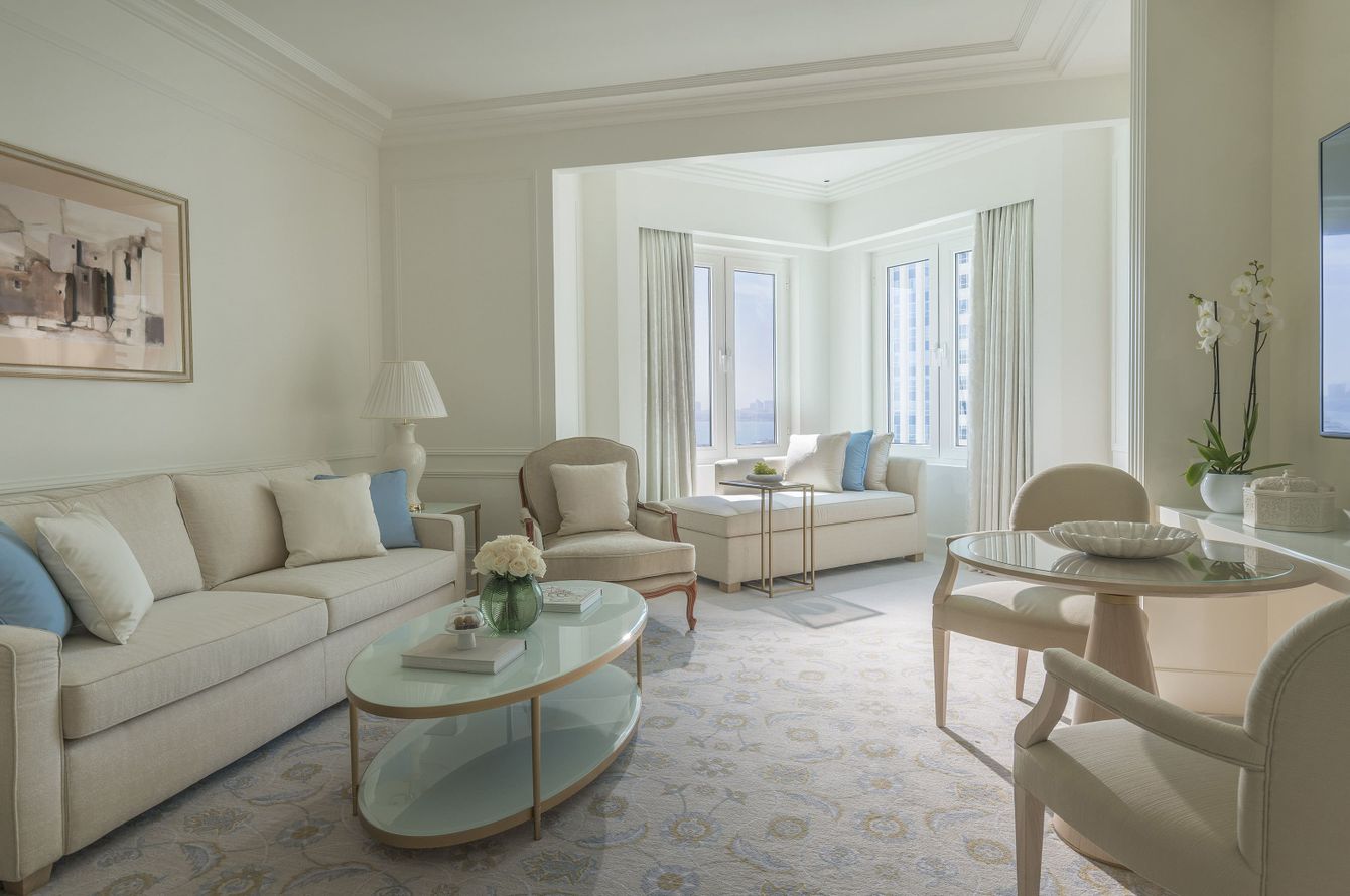 Executive City View Suite Living Room