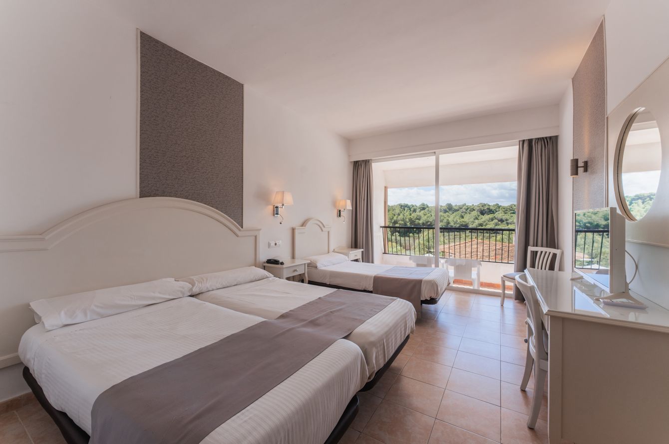 Dreibettzimmer