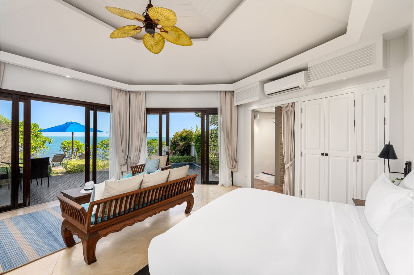 Beachfront Pool Villa