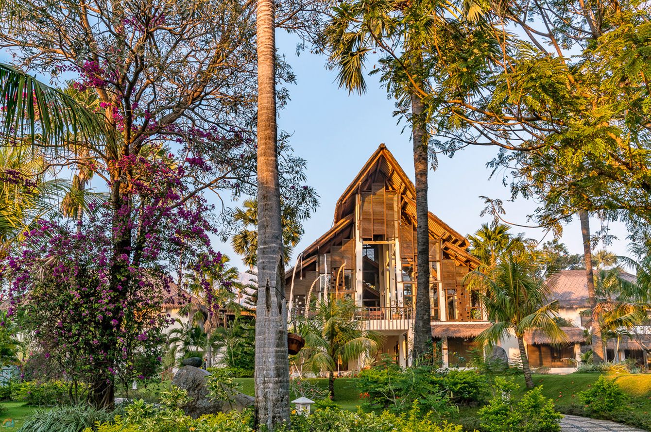 Siddhartha Ocean Front Resort & Spa