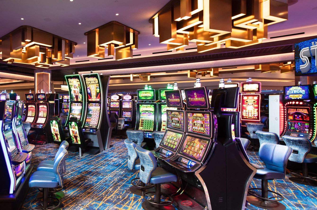 The STRAT Hotel, Casino & Tower