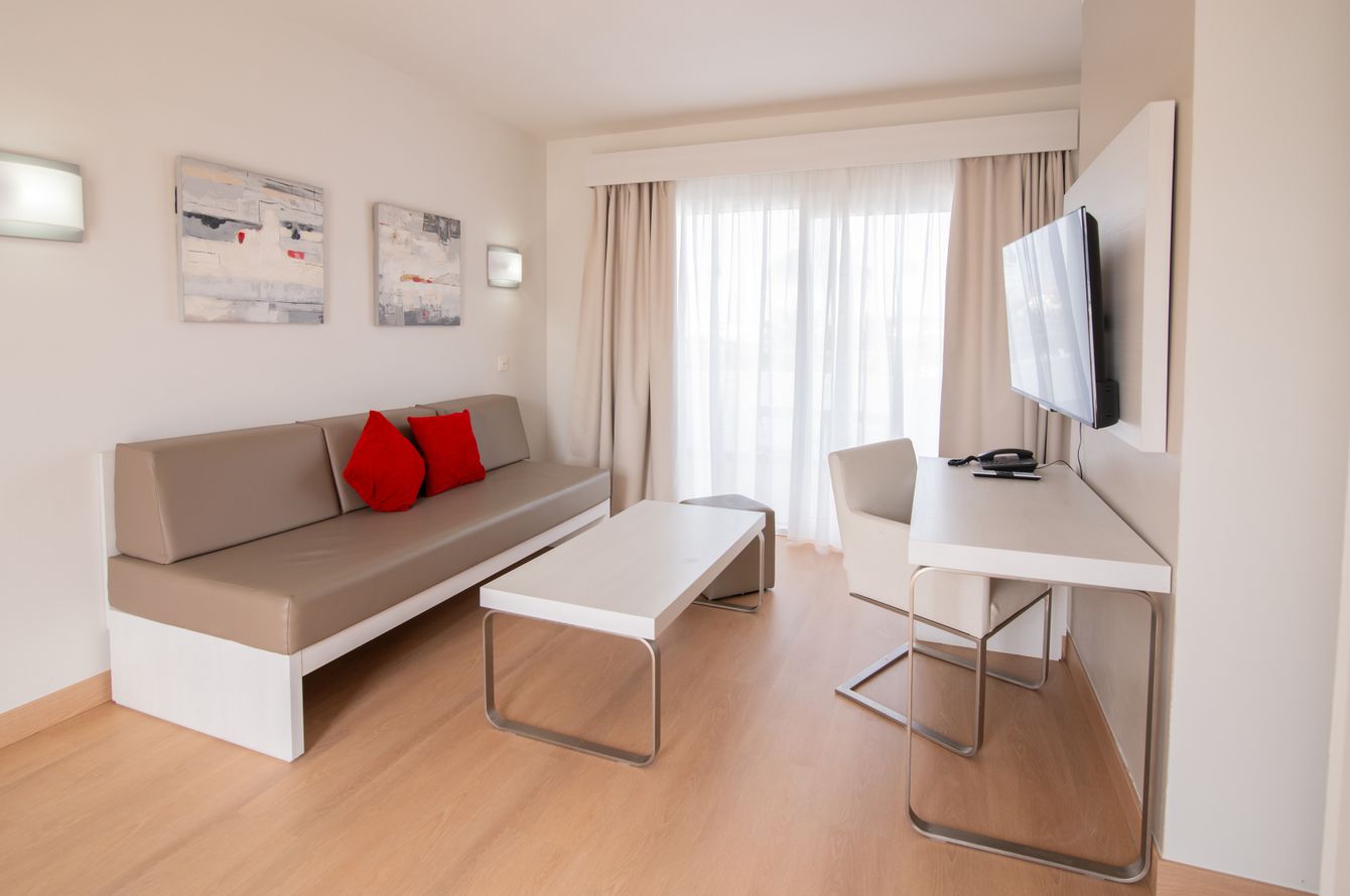 Junior Suite Select