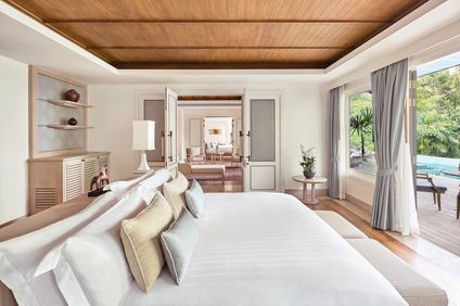 Signature Ocean View Pool Suite